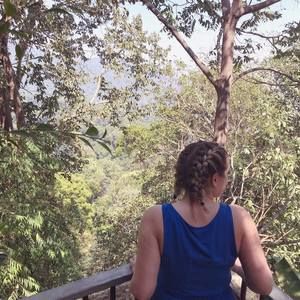 Meet your Posher, Romea